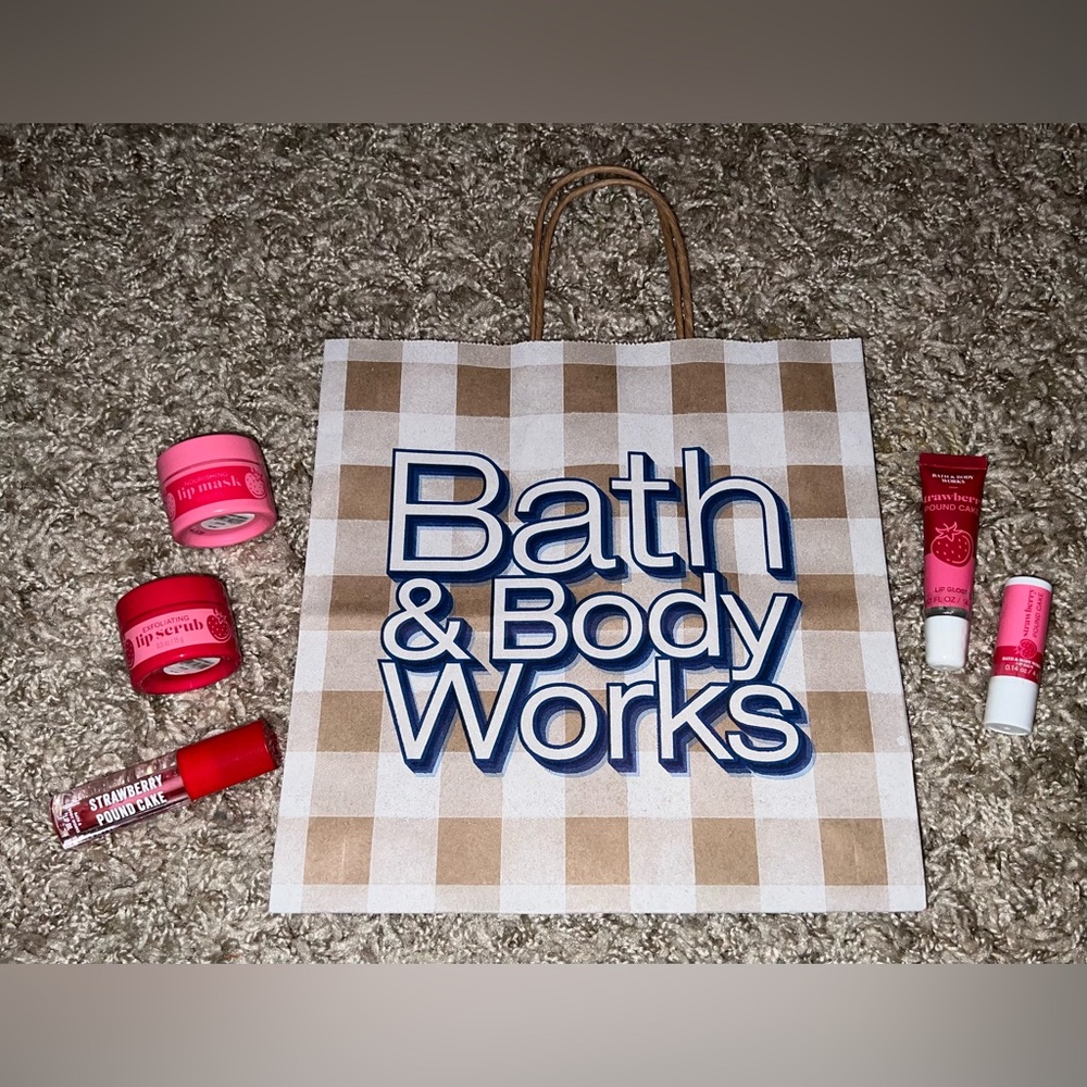 New/Unopened Strawberry Pound Cake Lip Care Bundle - Bath & Body Works - Picture 3 of 8